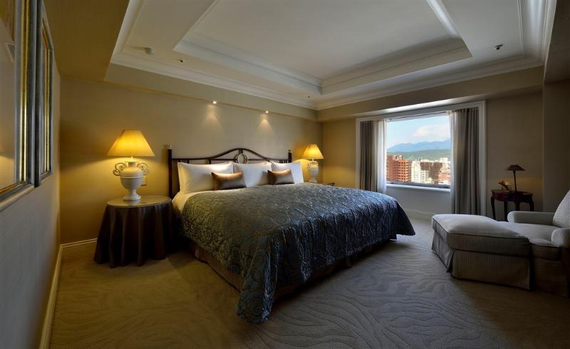 The Sherwood Taipei Eksteriør bilde A bedroom at the hotel